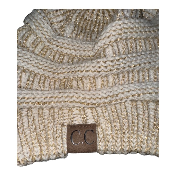 C.C Beanie Tan with gold shimmer - Picture 3 of 3